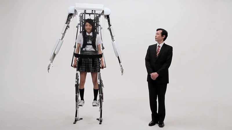 Illustration for article titled This Crazy Exoskeleton Suit Gives Schoolgirls (or Anyone) Super Powers